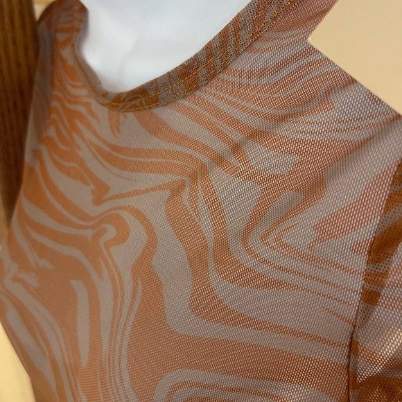 NWT Meshki Henley Sheer Crop Top - Picture 8 of 8